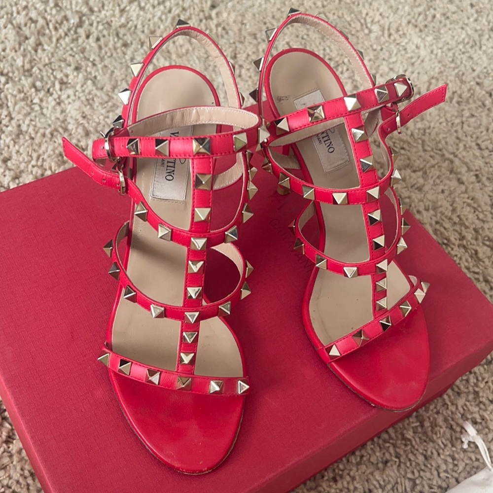 Valentino heels size 37 women’s
